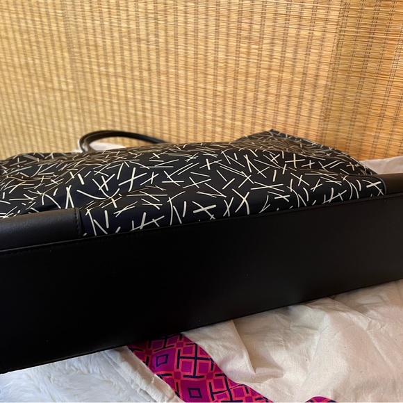 NWT Tory Burch Ella Printed Tote in Matchsticks Pattern - Picture 7 of 9